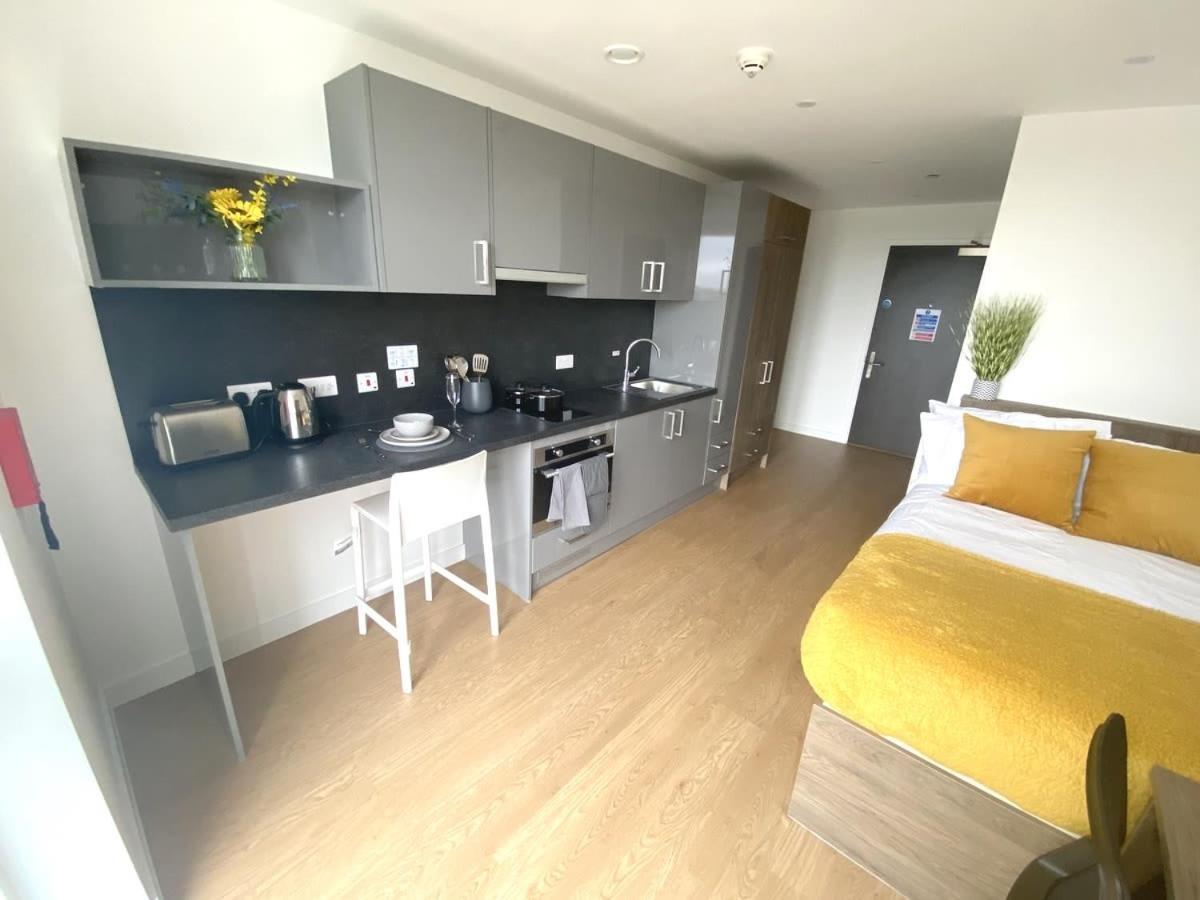 Apartament For Students Only The Oaks In Coventry Zewnętrze zdjęcie
